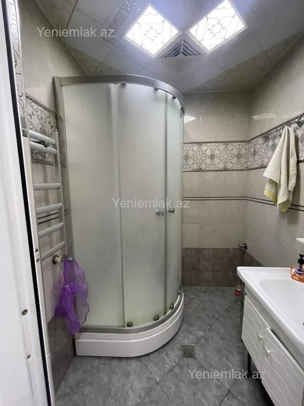 Satılır 3 otaqlı köhnə tikili 72 m²