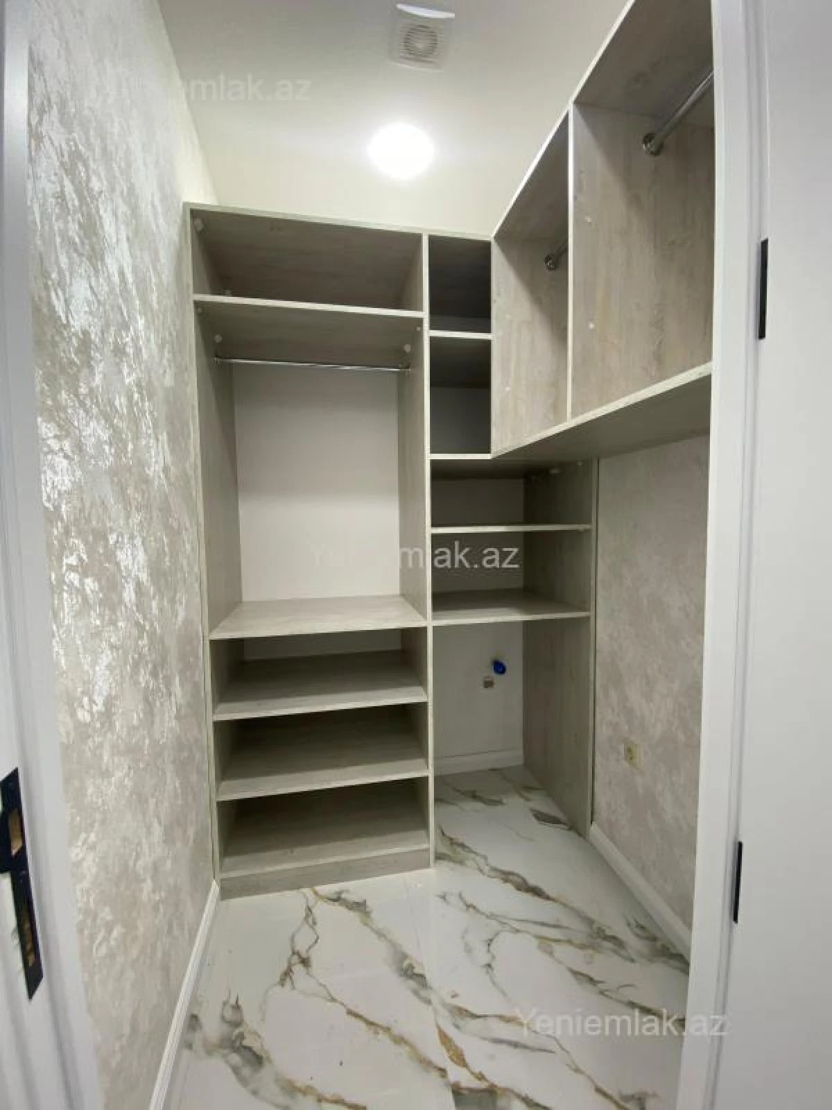 Satılır 2 otaqlı yeni tikili 70 m²