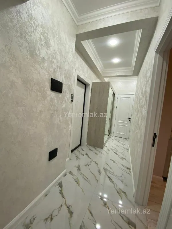 Satılır 2 otaqlı yeni tikili 70 m²