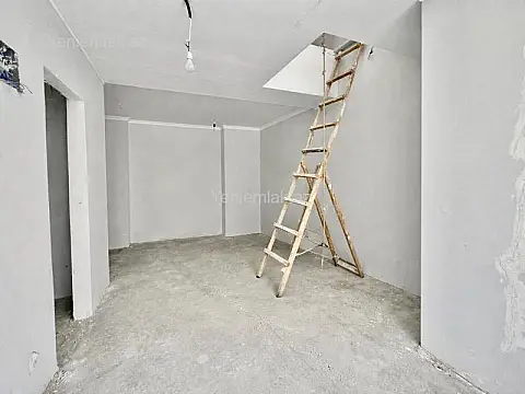 Satılır 3 otaqlı obyekt 53 m²