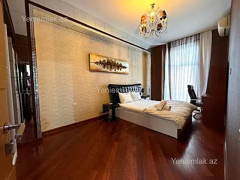 Satılır 4 otaqlı yeni tikili 200 m²