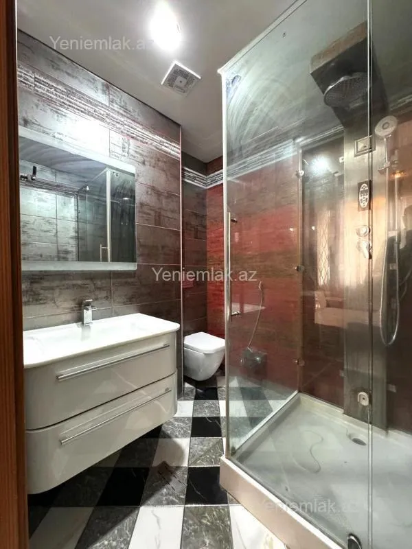 Satılır 4 otaqlı yeni tikili 200 m²