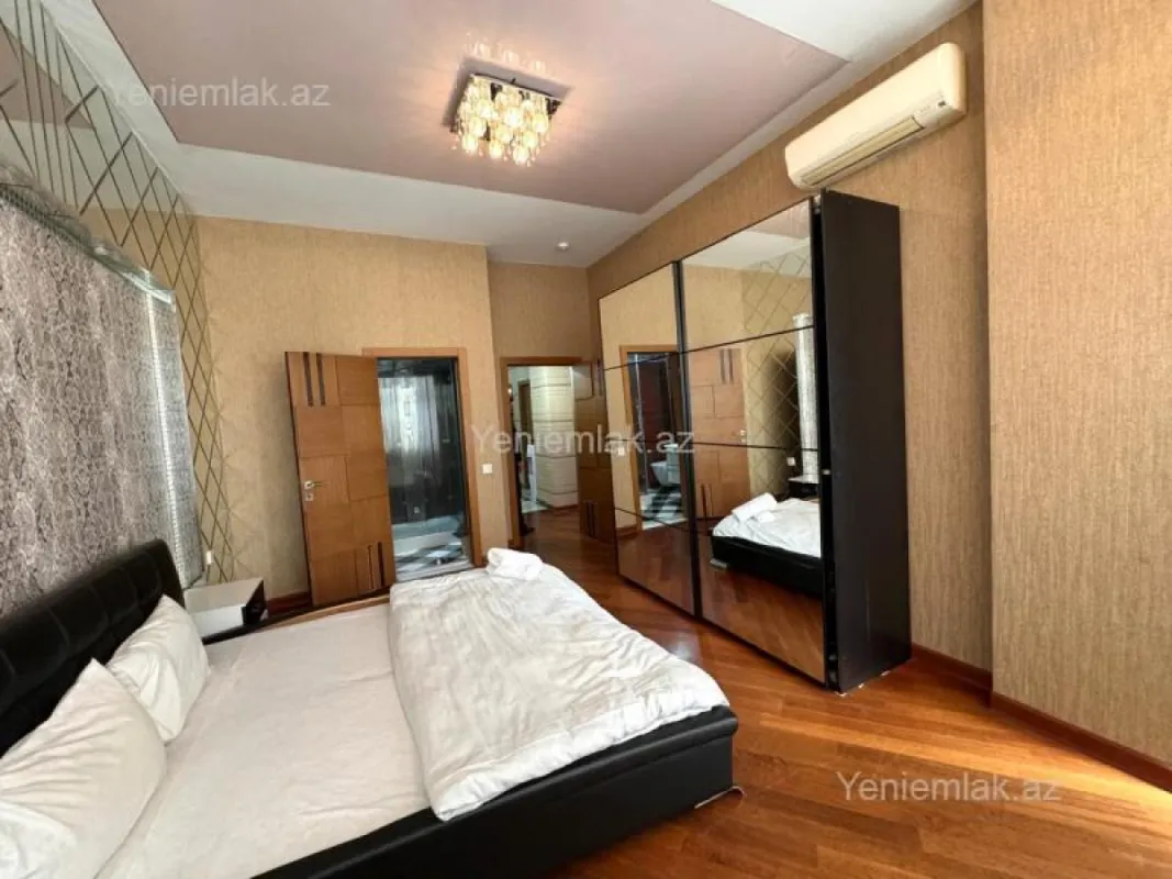 Satılır 4 otaqlı yeni tikili 200 m²