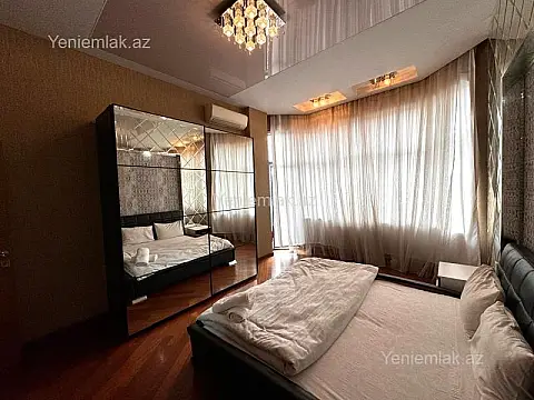 Satılır 4 otaqlı yeni tikili 200 m²