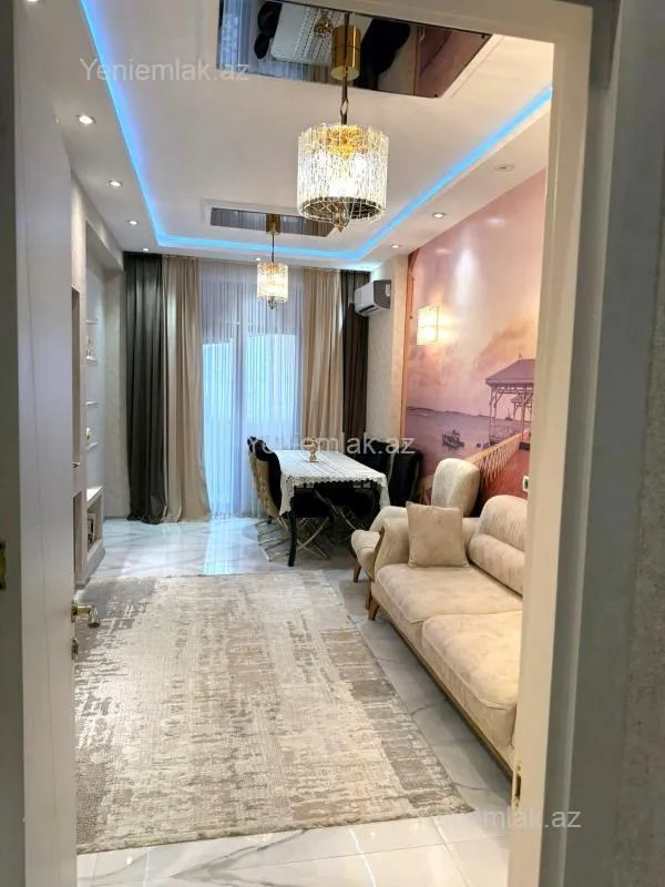 Satılır 3 otaqlı yeni tikili 130 m²