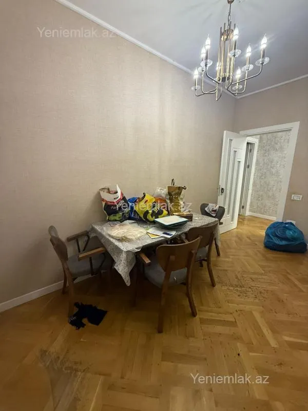 Satılır 3 otaqlı yeni tikili 123 m²