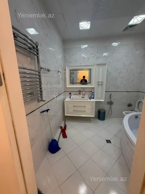 Satılır 3 otaqlı yeni tikili 123 m²