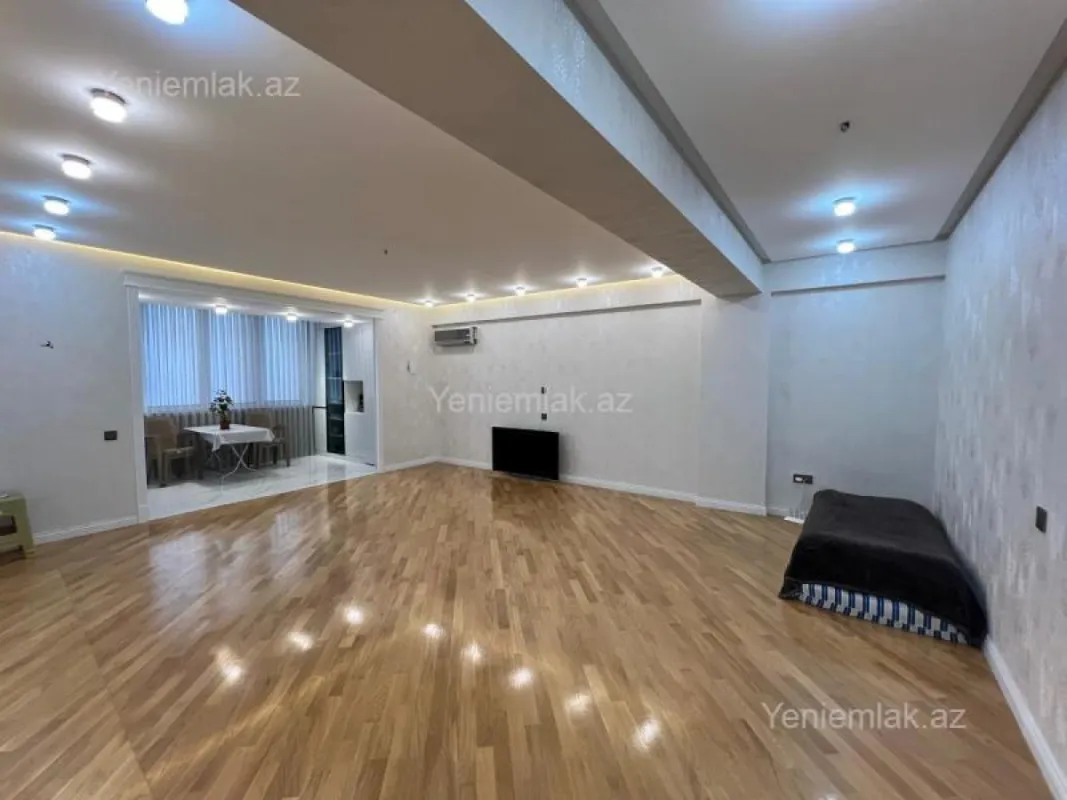 Satılır 3 otaqlı yeni tikili 98 m²