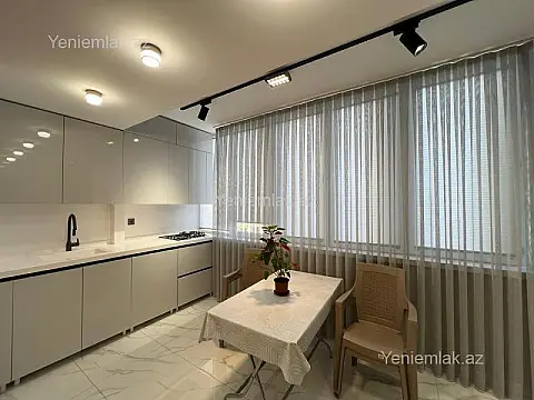 Satılır 3 otaqlı yeni tikili 98 m²