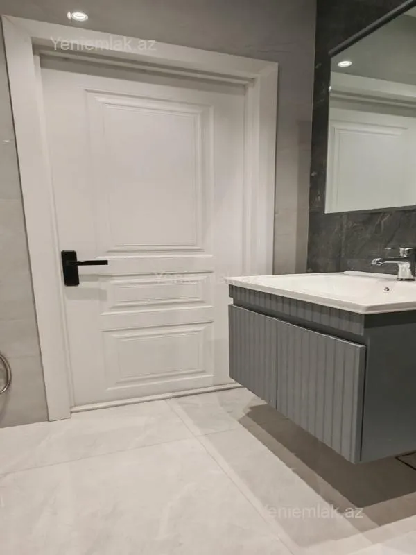 Satılır 2 otaqlı yeni tikili 55 m²