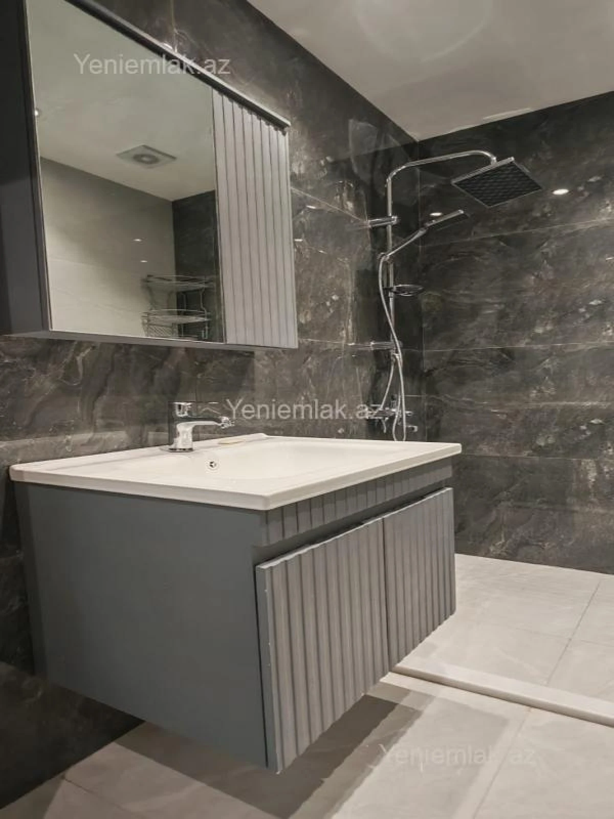 Satılır 2 otaqlı yeni tikili 55 m²