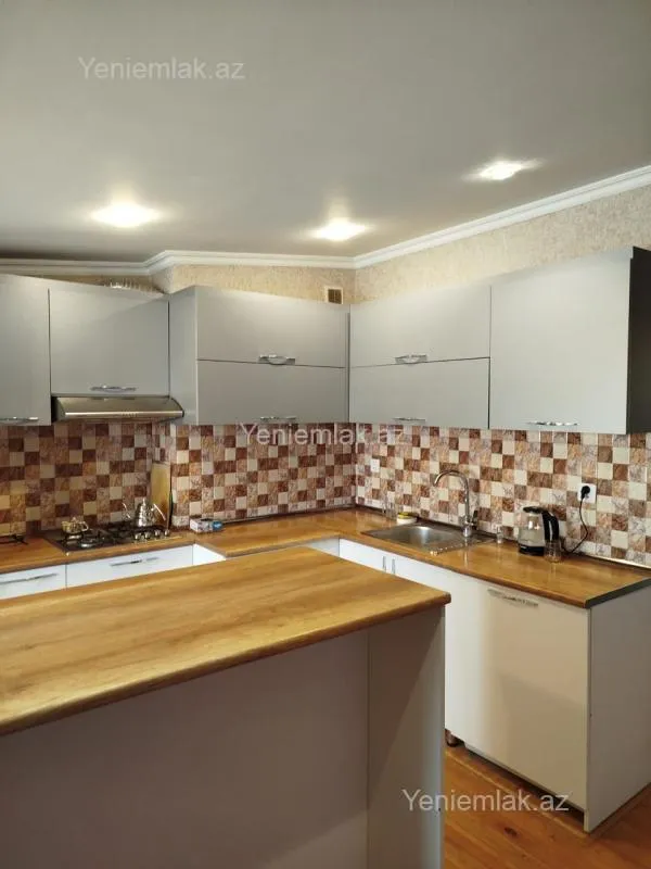 Satılır 2 otaqlı yeni tikili 60 m²