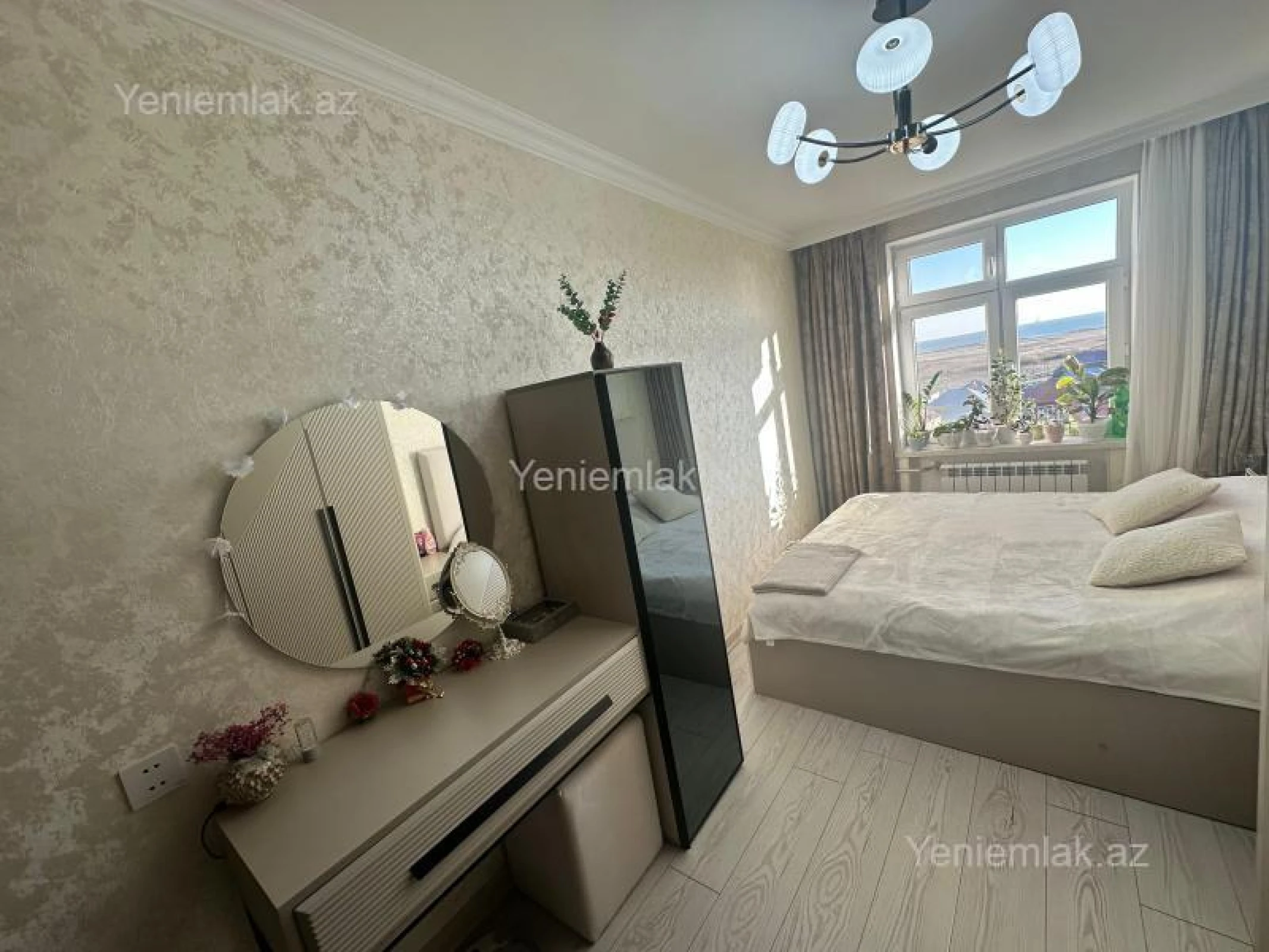 Satılır 2 otaqlı köhnə tikili 50 m²