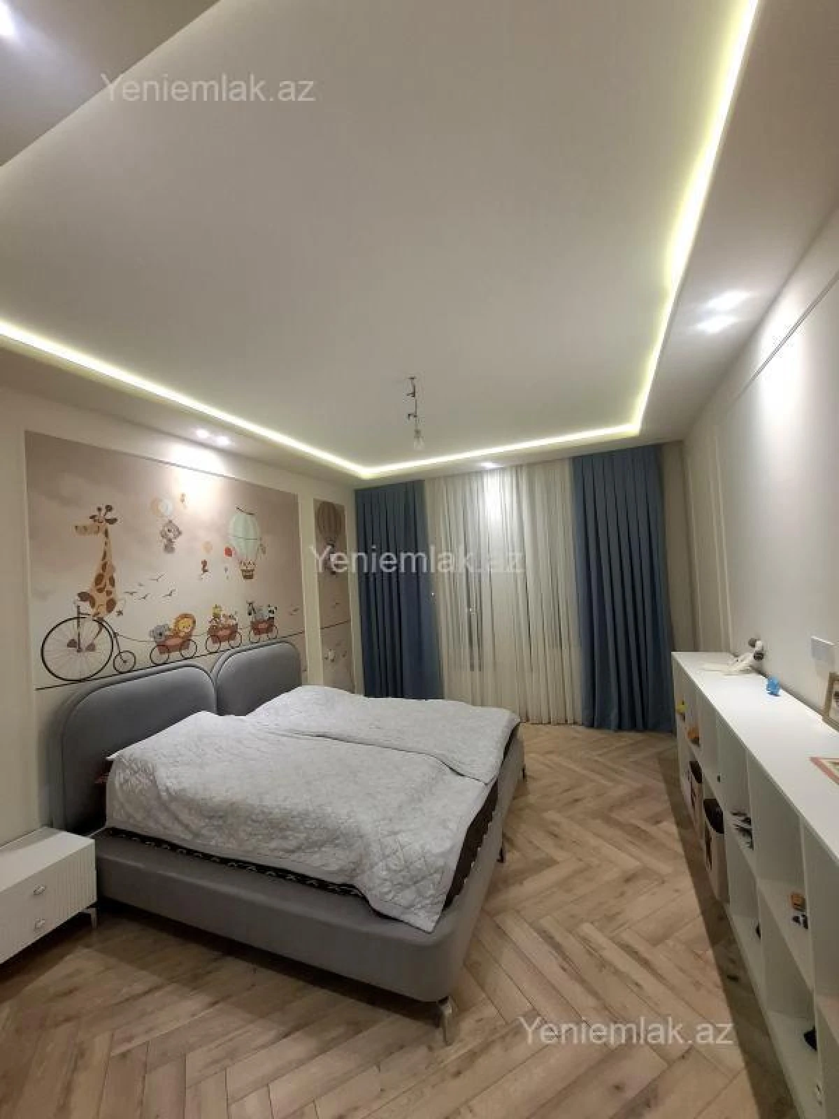 Satılır 3 otaqlı yeni tikili 140 m²
