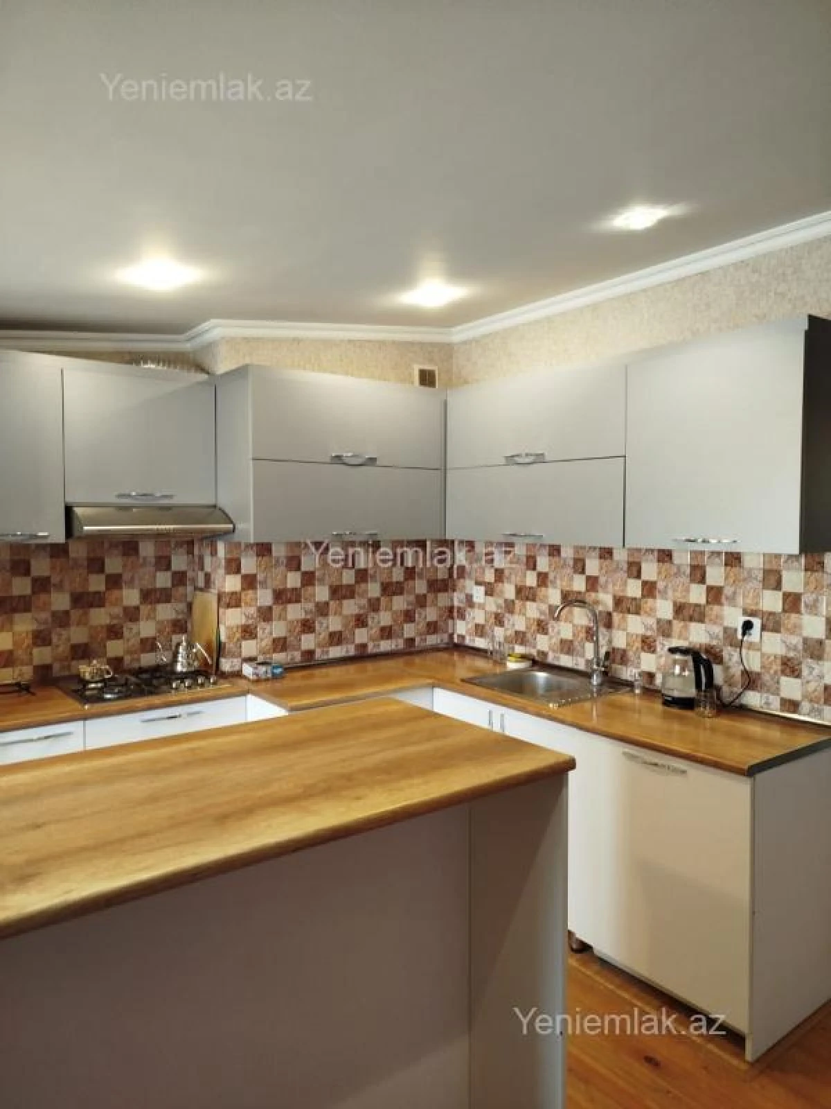 Satılır 2 otaqlı yeni tikili 60 m²