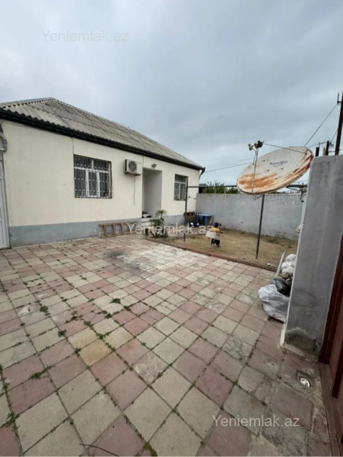 Satılır 3 otaqlı həyət evi 80 m²