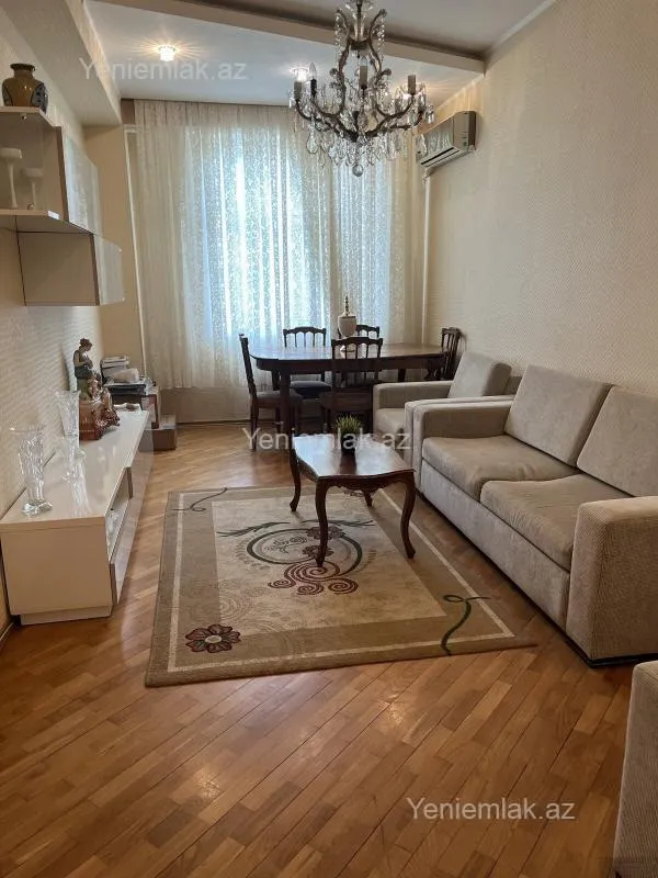 Satılır 2 otaqlı yeni tikili 70 m²