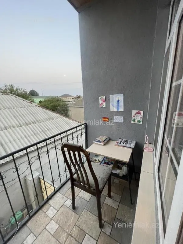 Satılır 4 otaqlı həyət evi 170 m²