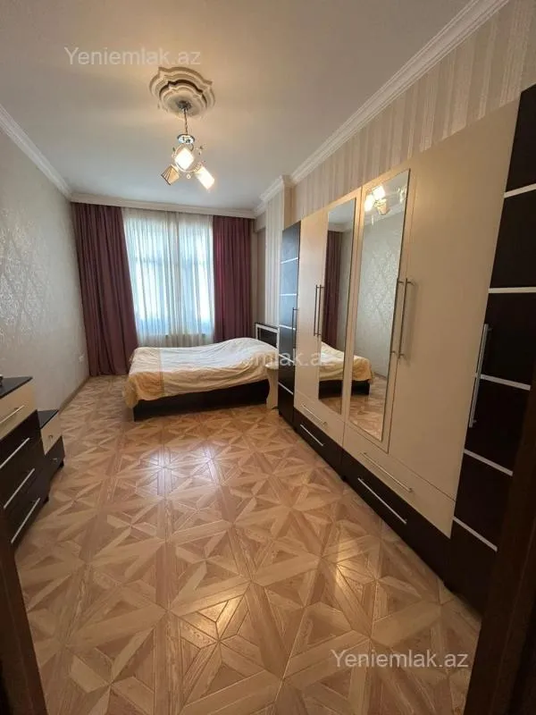 Satılır 3 otaqlı yeni tikili 120 m²