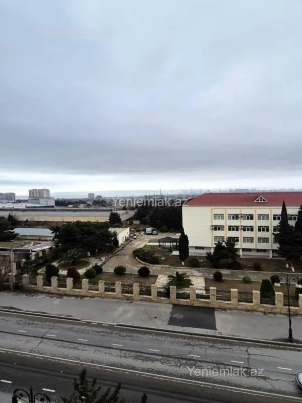 Satılır 3 otaqlı köhnə tikili 85 m²