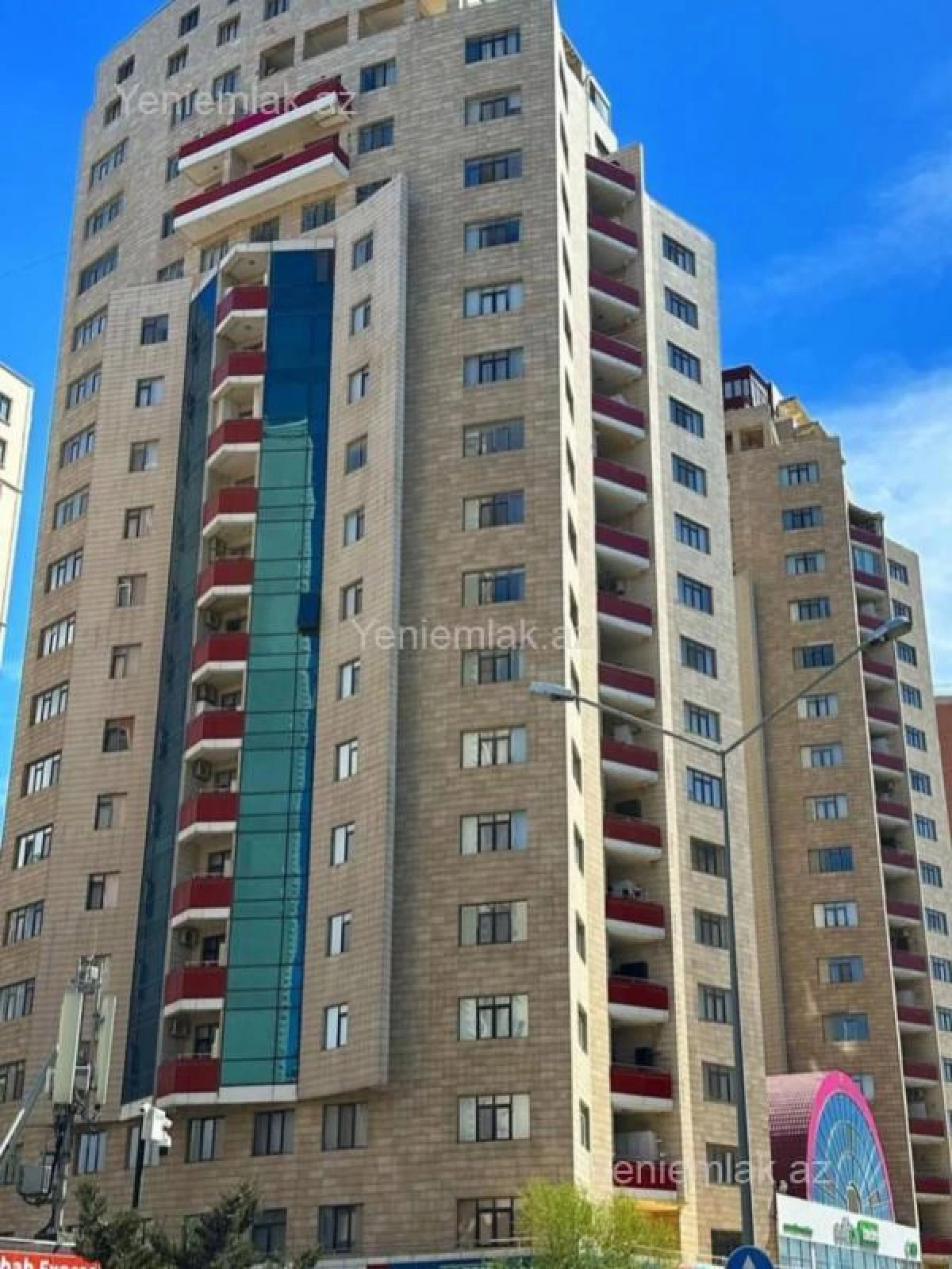 Satılır 2 otaqlı yeni tikili 61.2 m²