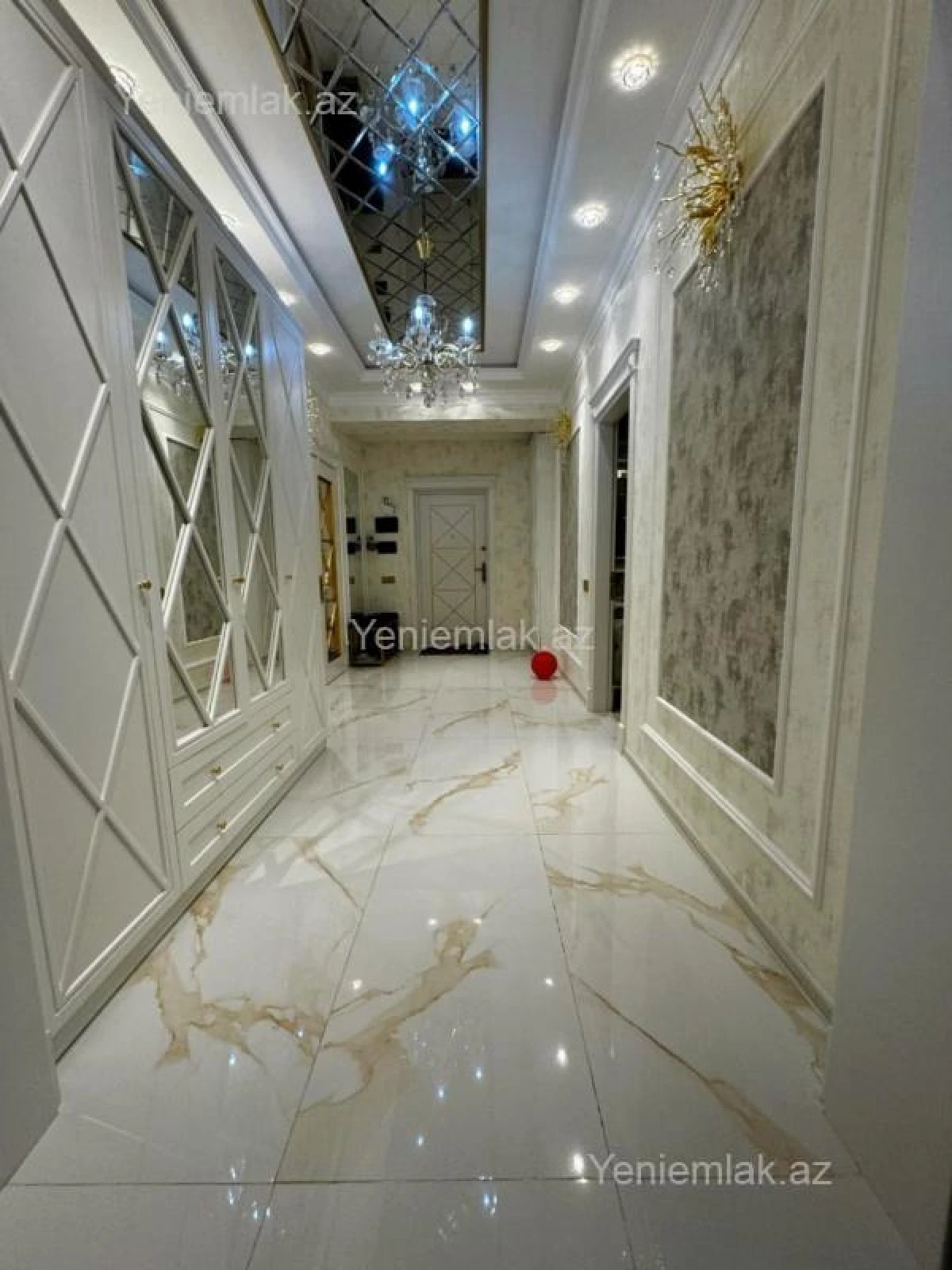 Satılır 3 otaqlı yeni tikili 99 m²