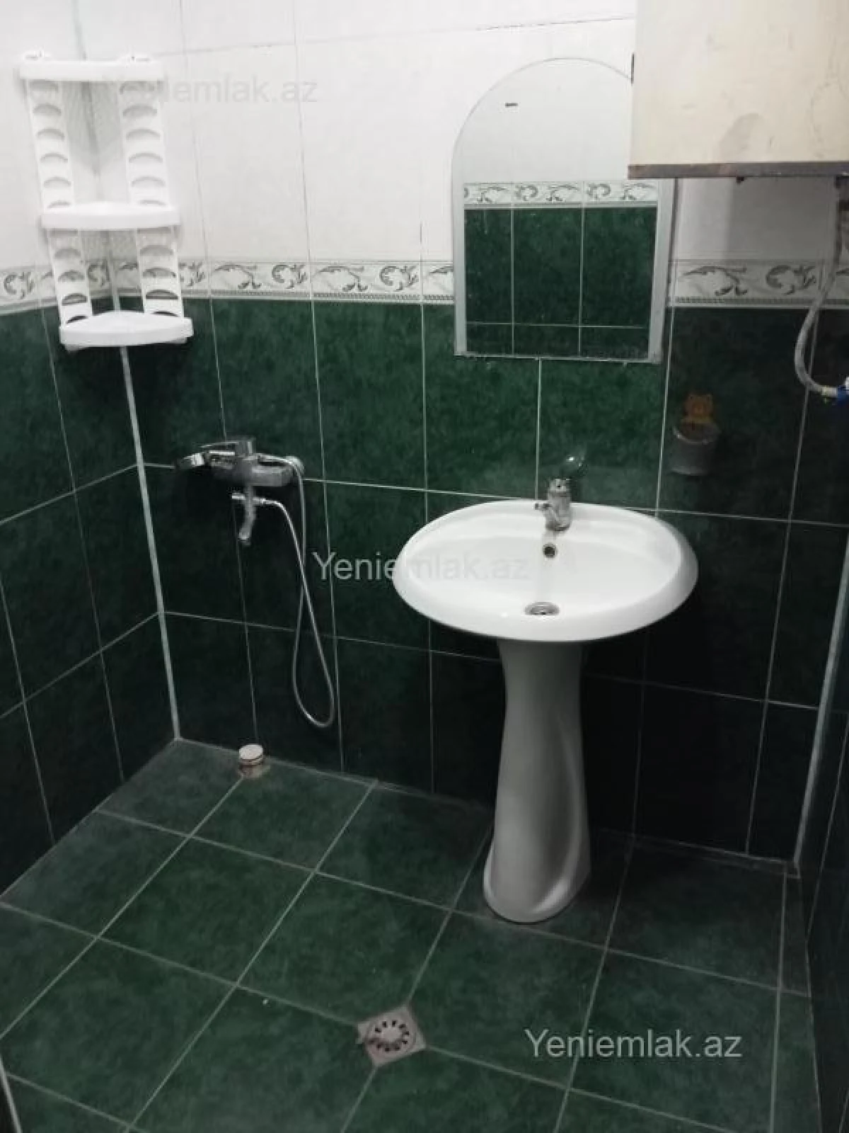 Satılır 2 otaqlı köhnə tikili 51 m²