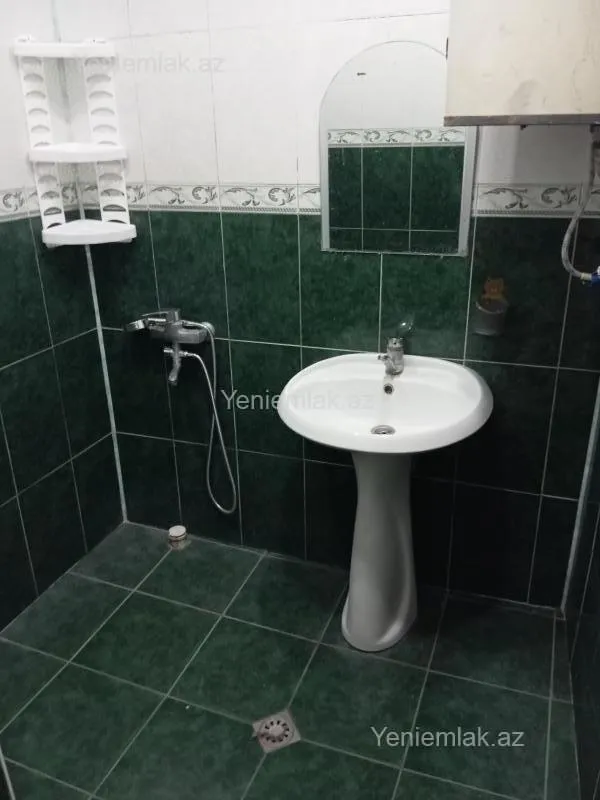 Satılır 2 otaqlı köhnə tikili 51 m²
