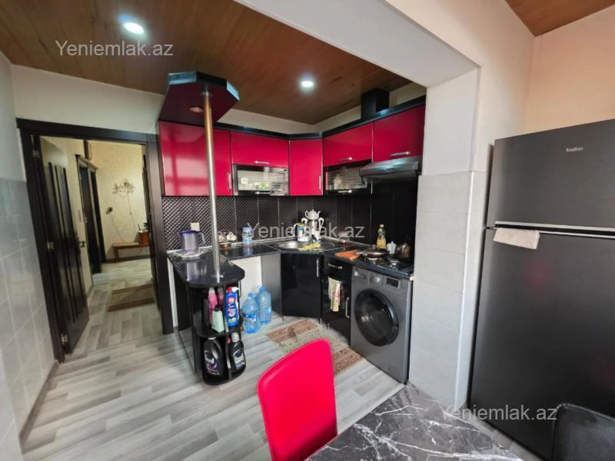Satılır 3 otaqlı köhnə tikili 80 m²