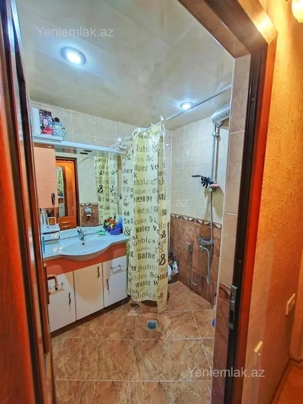 Satılır 2 otaqlı yeni tikili 65 m²