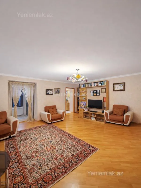 Satılır 2 otaqlı yeni tikili 65 m²