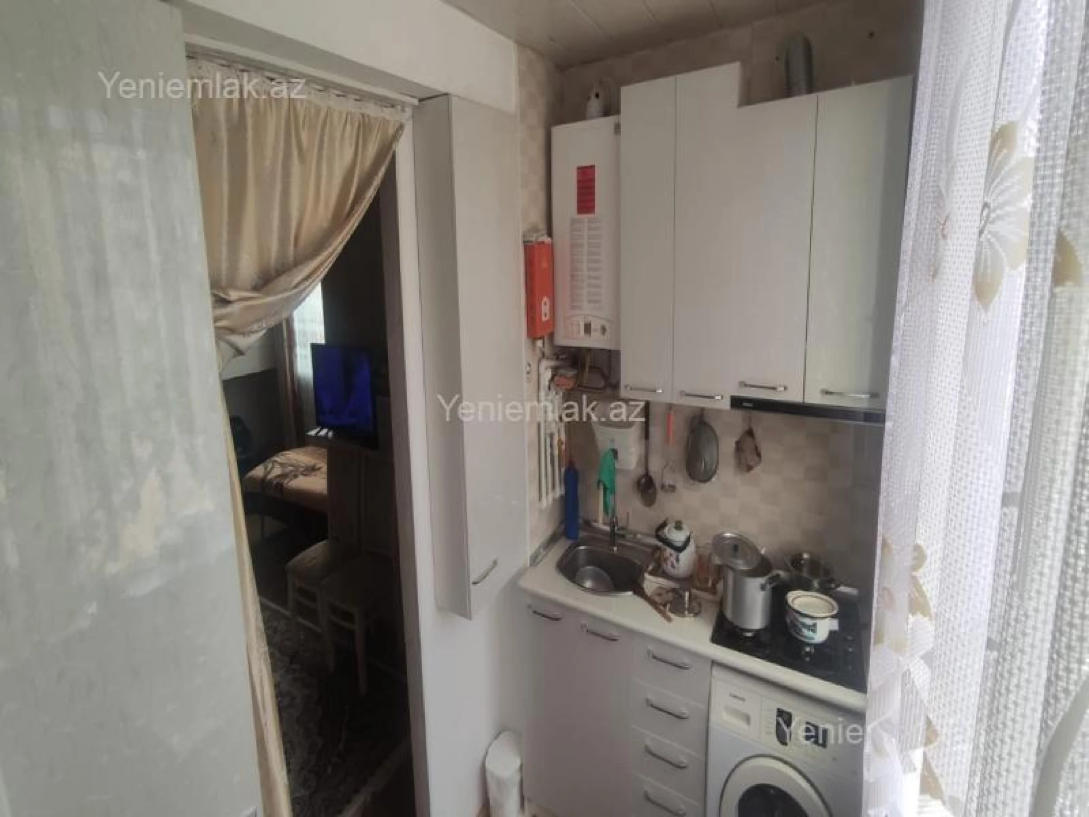 Satılır 4 otaqlı köhnə tikili 50 m²