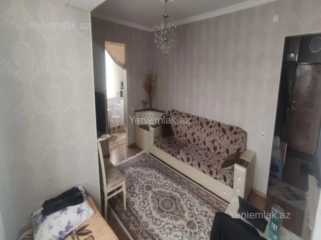 Satılır 4 otaqlı köhnə tikili 50 m²