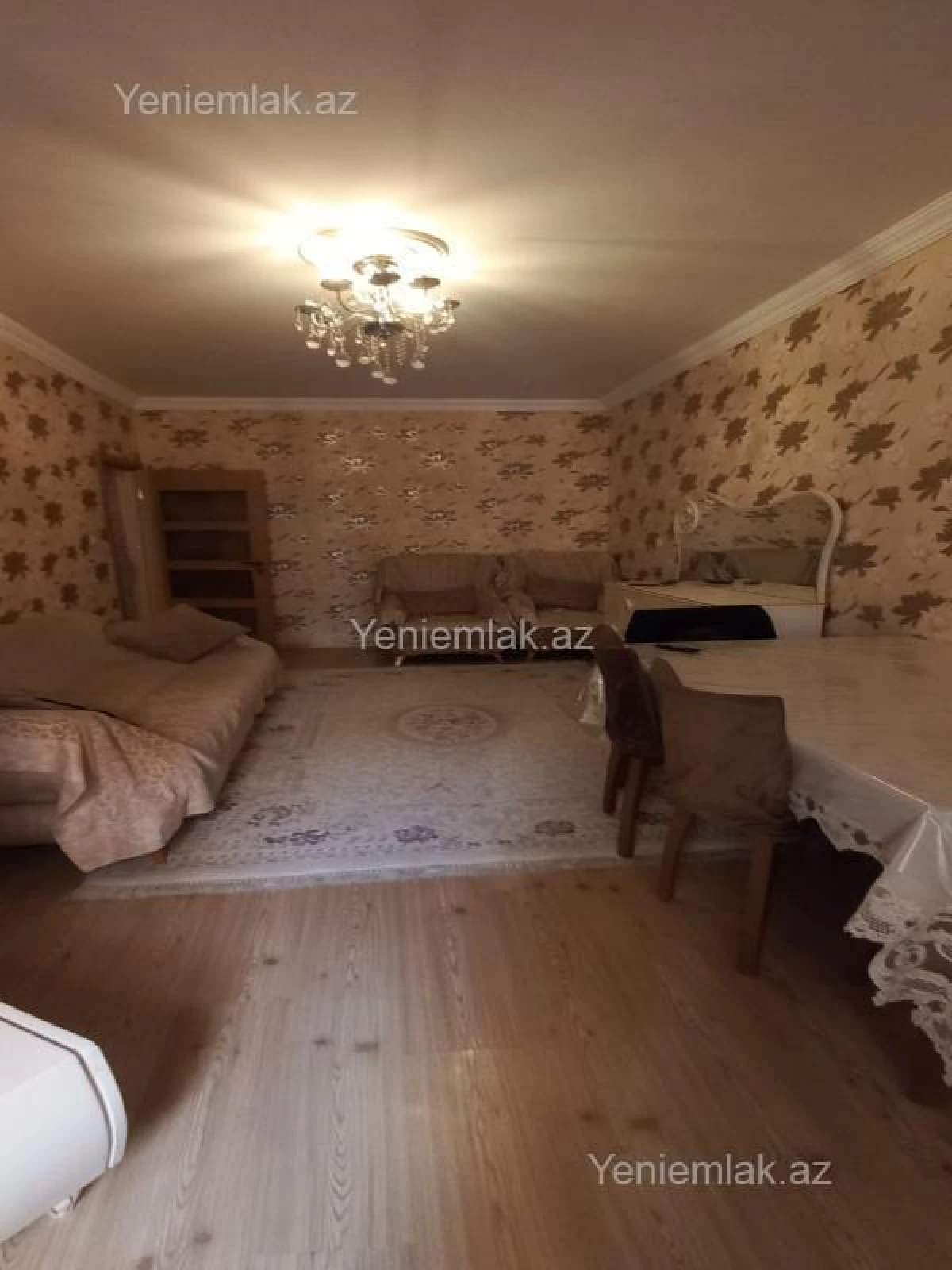 Satılır 3 otaqlı köhnə tikili 90 m²