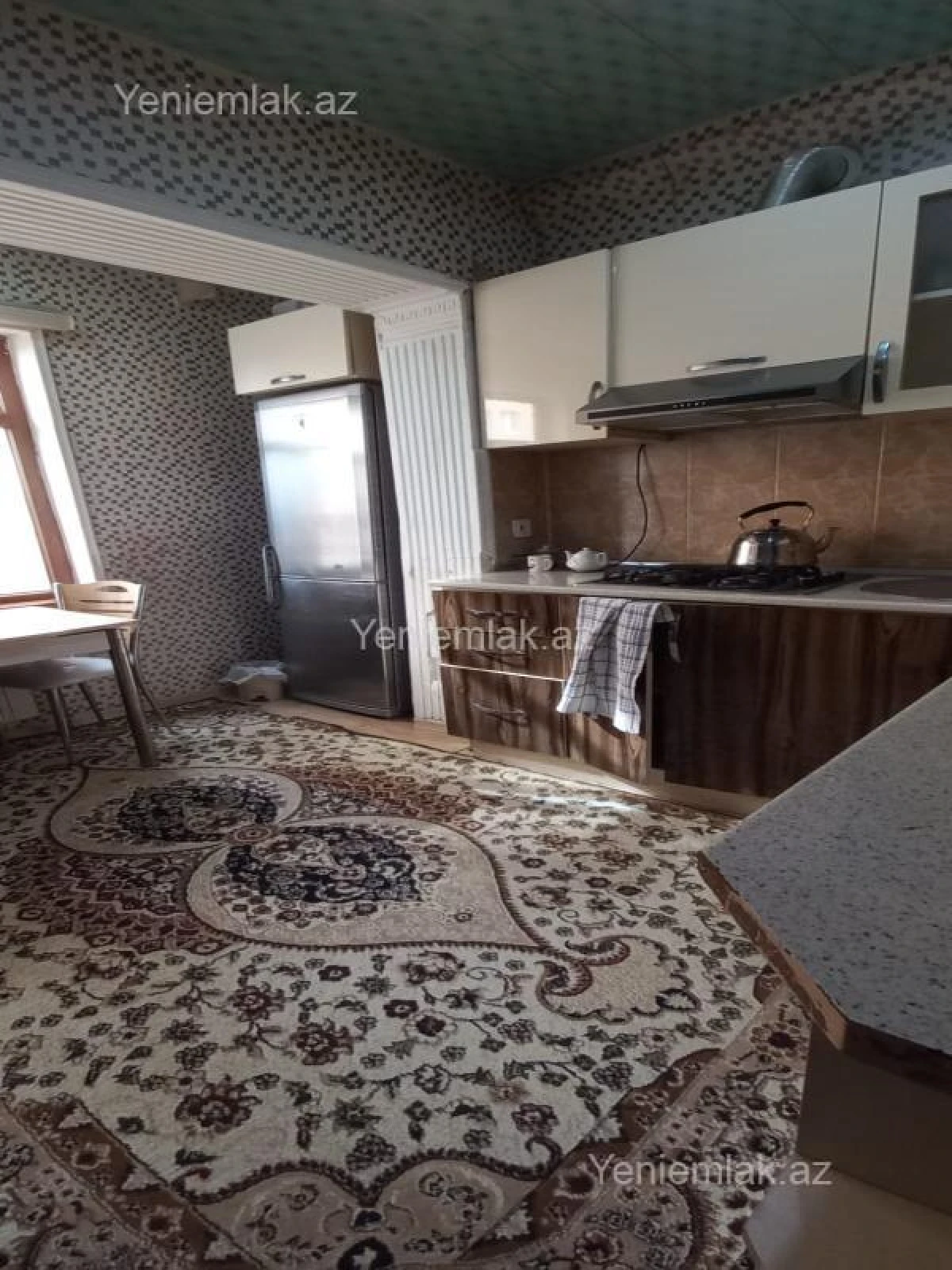 Satılır 3 otaqlı köhnə tikili 90 m²