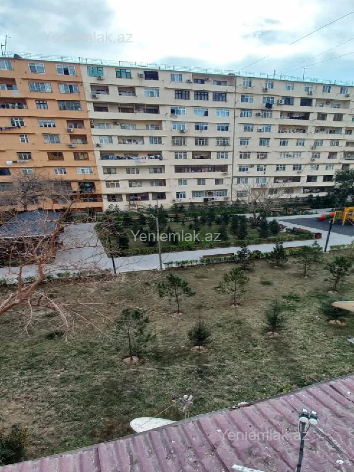 Satılır 3 otaqlı köhnə tikili 90 m²