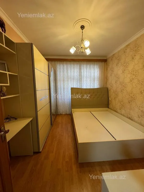 Satılır 3 otaqlı yeni tikili 80 m²