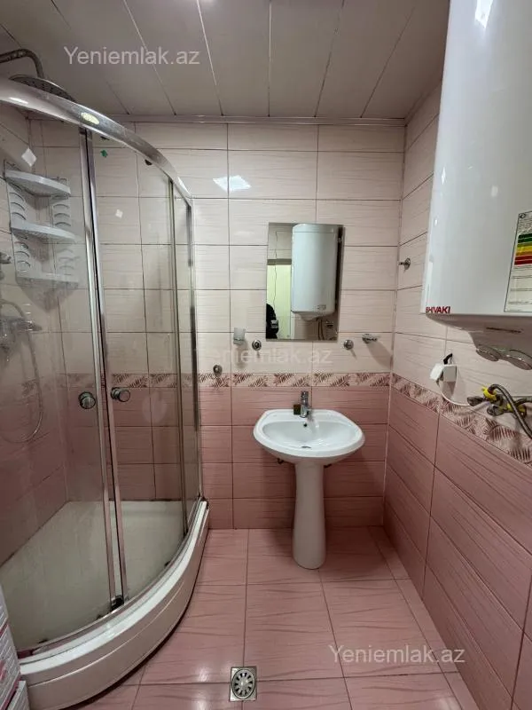 Satılır 3 otaqlı yeni tikili 80 m²