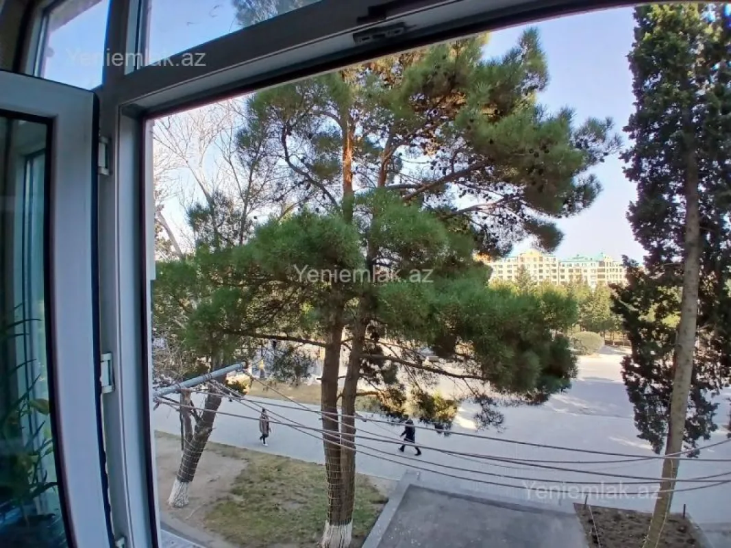 Satılır 1 otaqlı köhnə tikili 20 m²