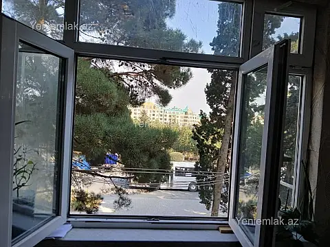 Satılır 1 otaqlı köhnə tikili 20 m²