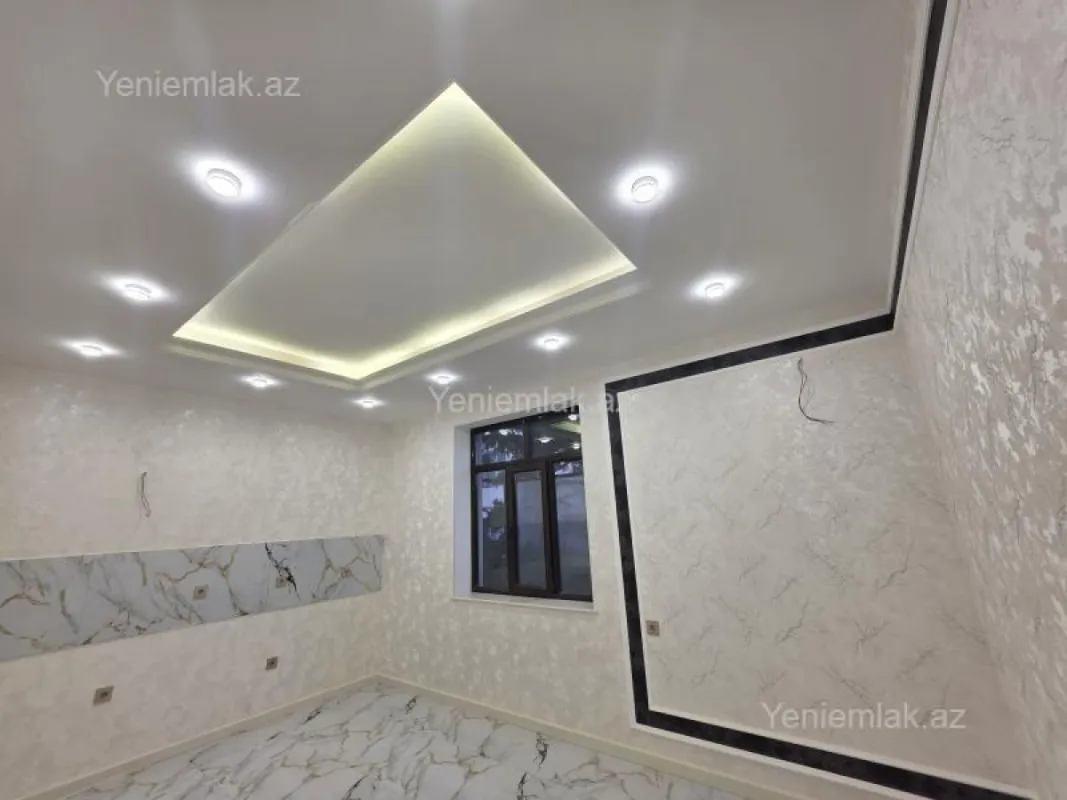 Satılır 6 otaqlı həyət evi 330 m²