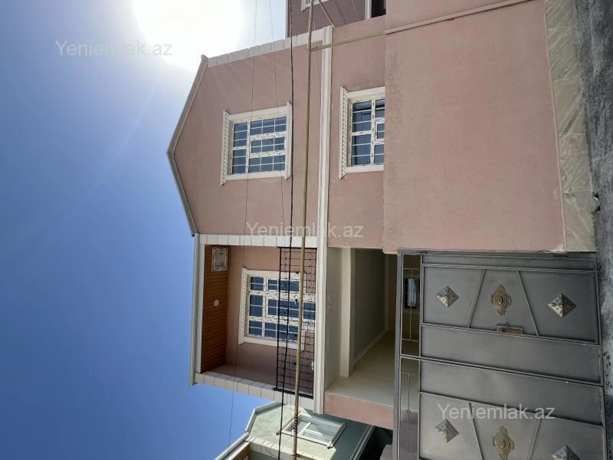 Satılır 6 otaqlı həyət evi 200 m²