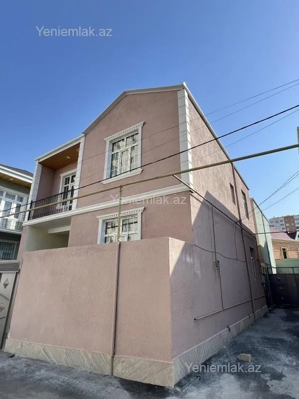 Satılır 6 otaqlı həyət evi 200 m²