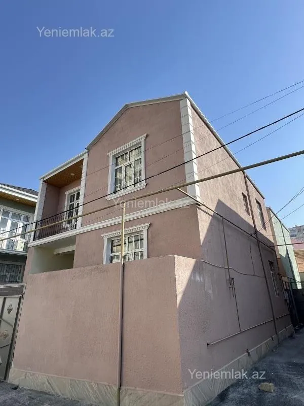 Satılır 6 otaqlı həyət evi 200 m²