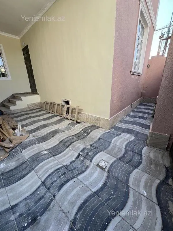 Satılır 6 otaqlı həyət evi 200 m²