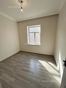 Satılır 6 otaqlı həyət evi 200 m²