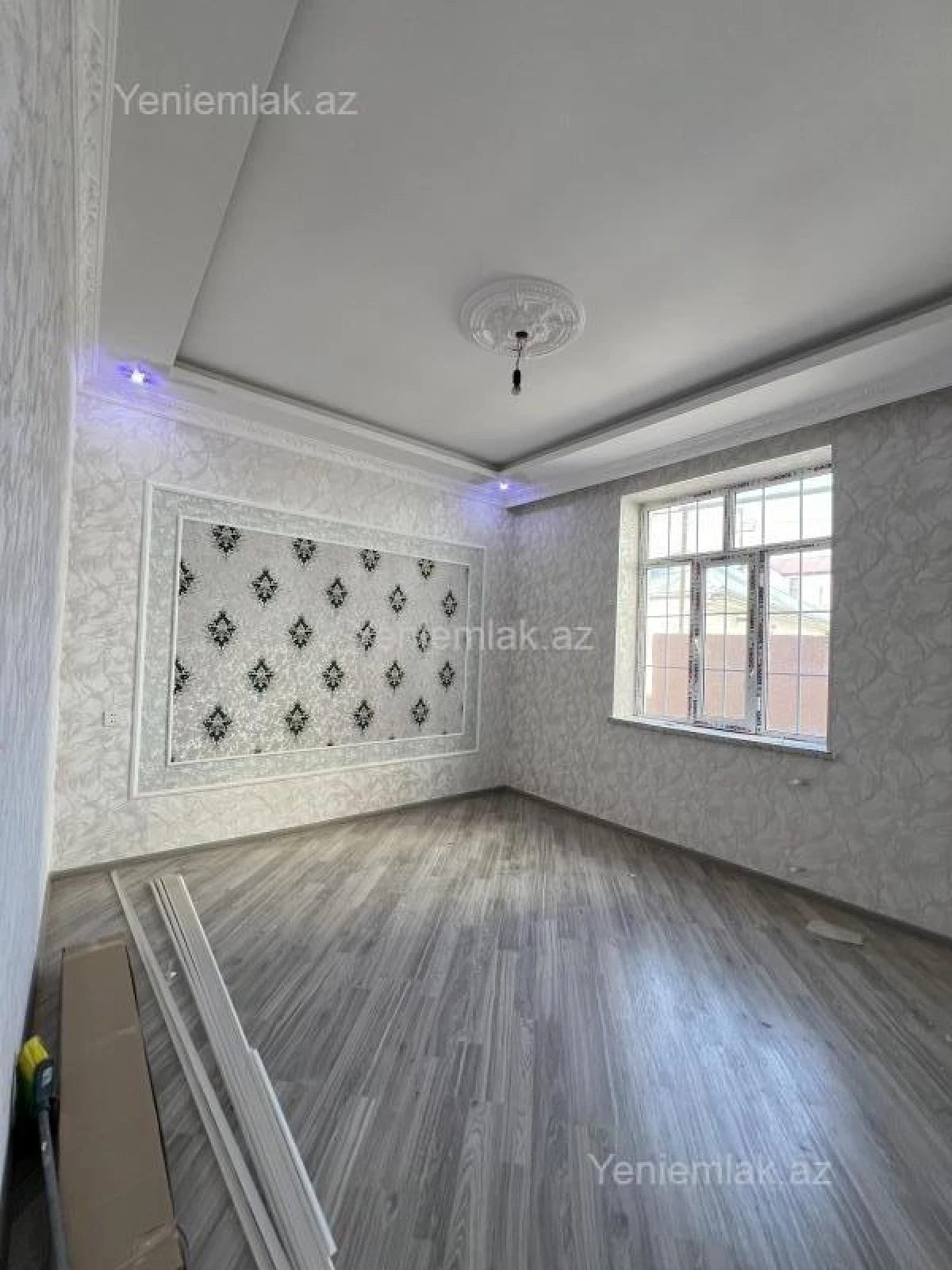Satılır 6 otaqlı həyət evi 200 m²