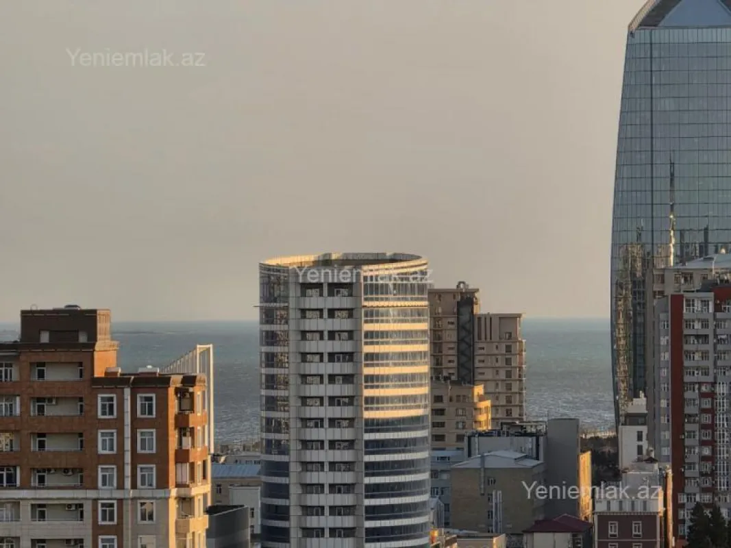 Satılır 3 otaqlı yeni tikili 120 m²