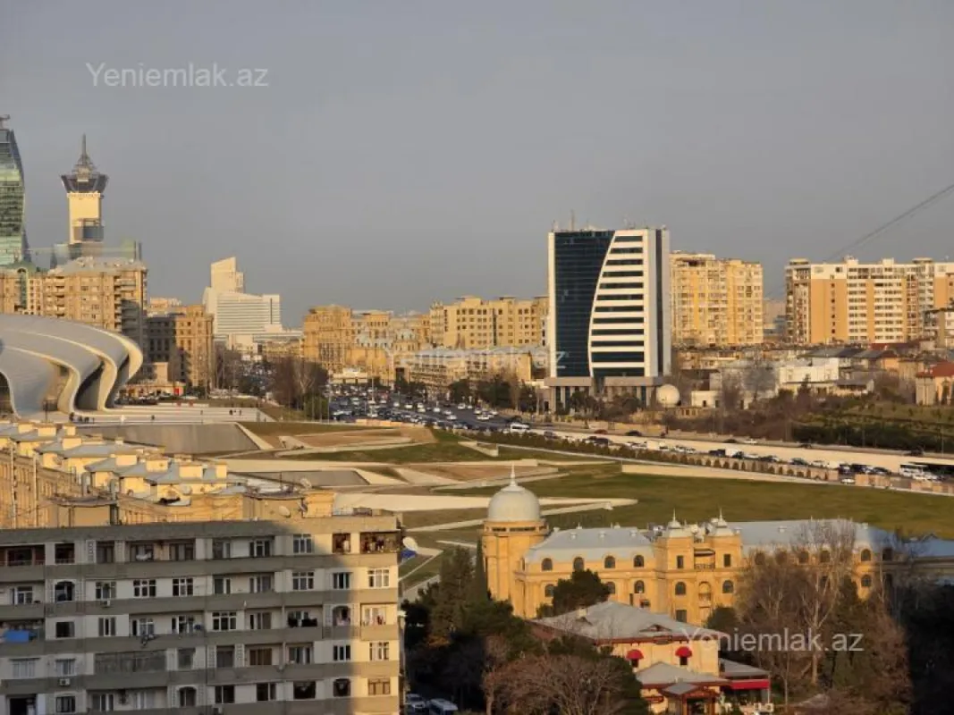 Satılır 3 otaqlı yeni tikili 120 m²