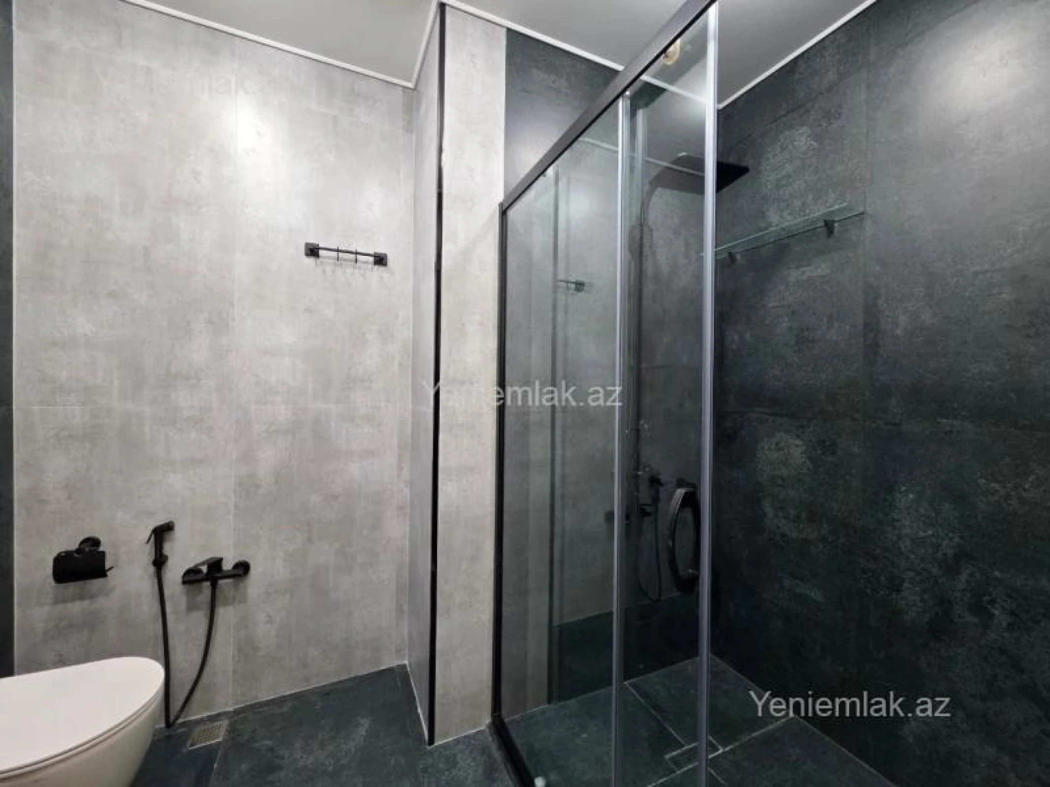 Satılır 3 otaqlı yeni tikili 120 m²